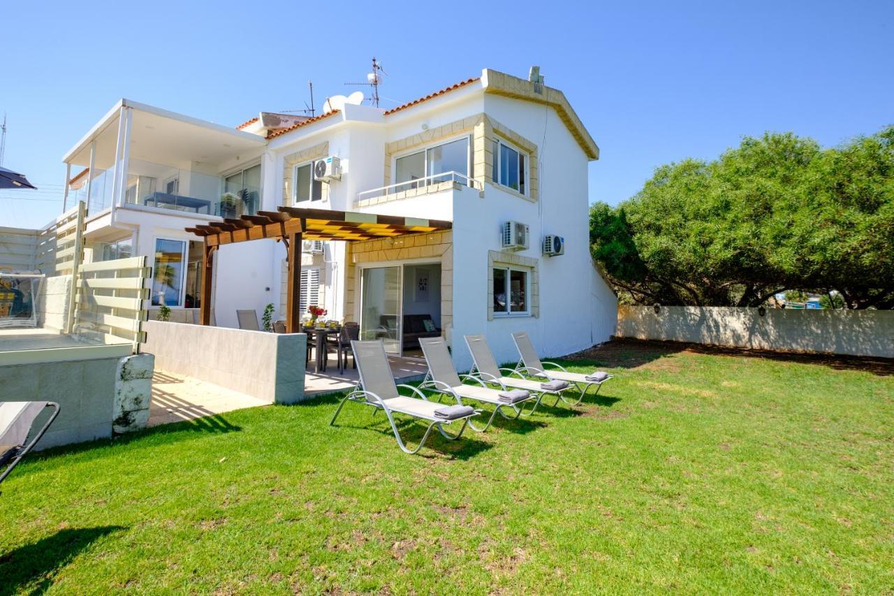 Pebble Beach Apartment Ворокліні Екстер'єр фото